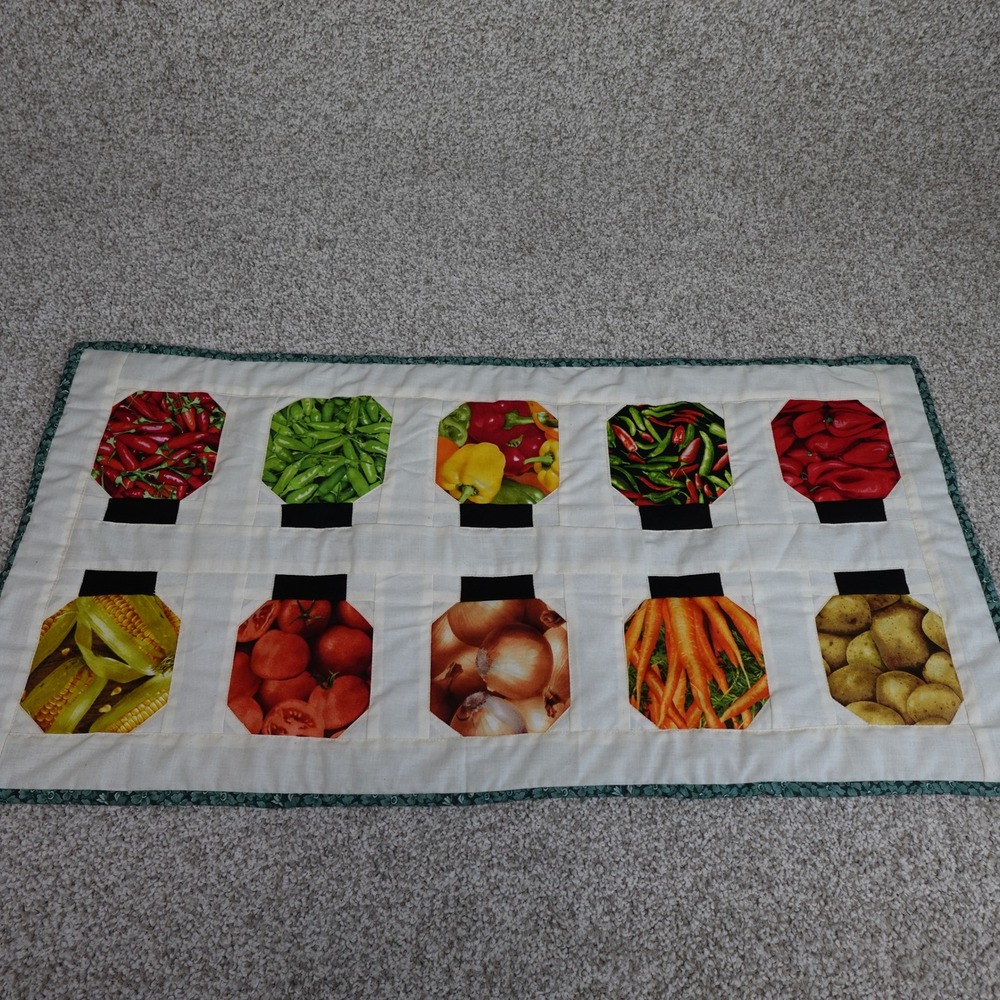 Quilted Vegetable Canning Jar Table Runner Farmhouse Garden Kitchen Decor Green - Picture 2 of 4